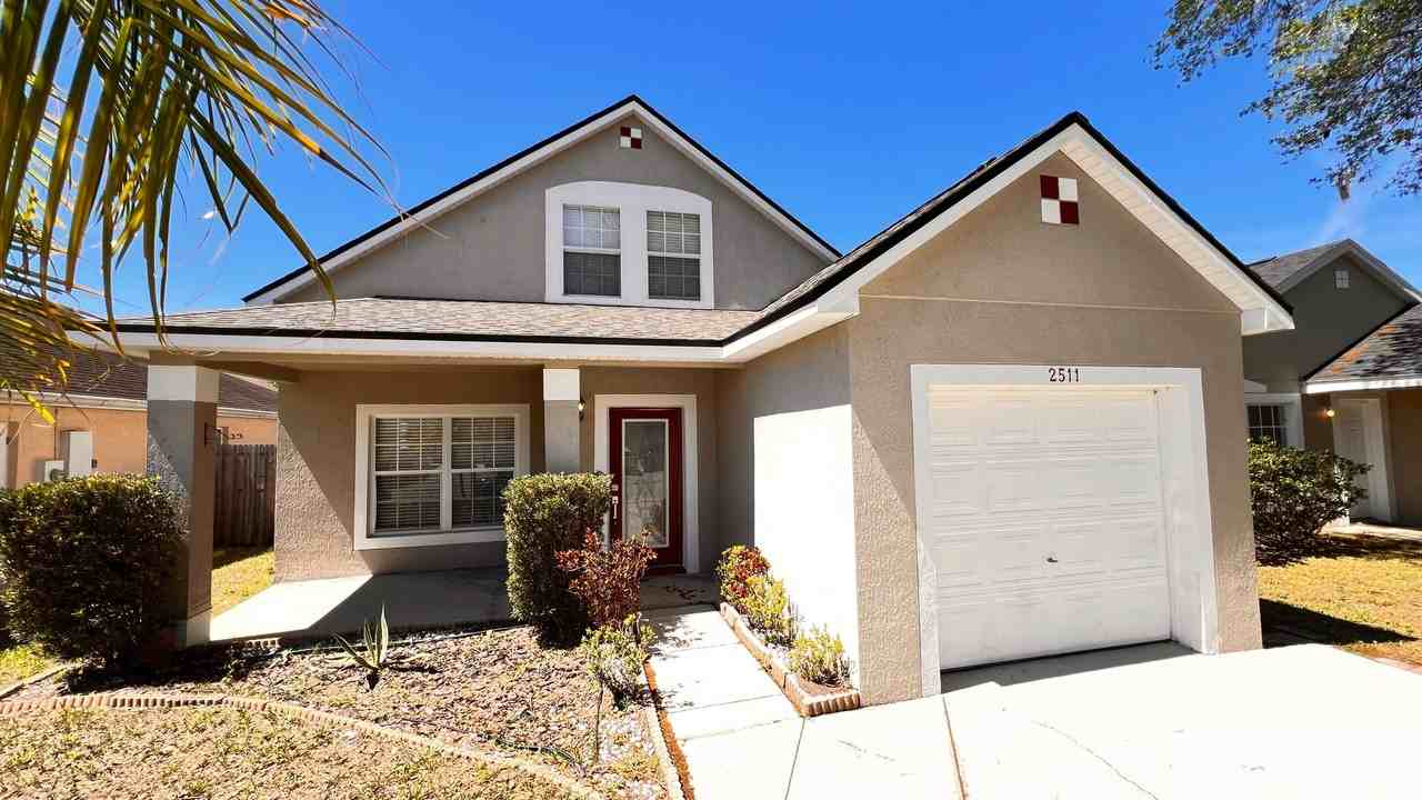 2511 Woods Edge Cir - Photo 2 of 32