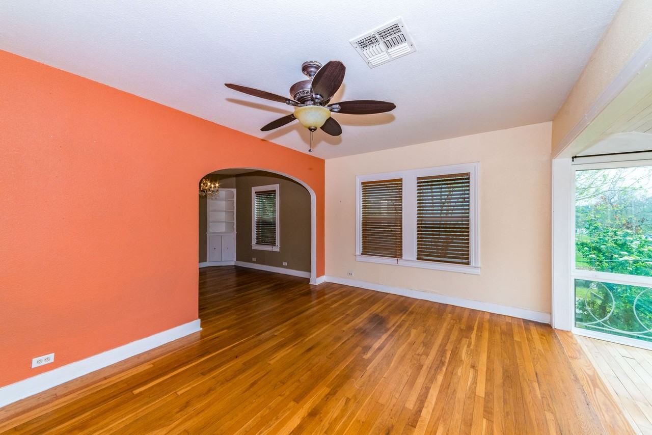 2218 W Mistletoe Ave - Photo 7 of 26
