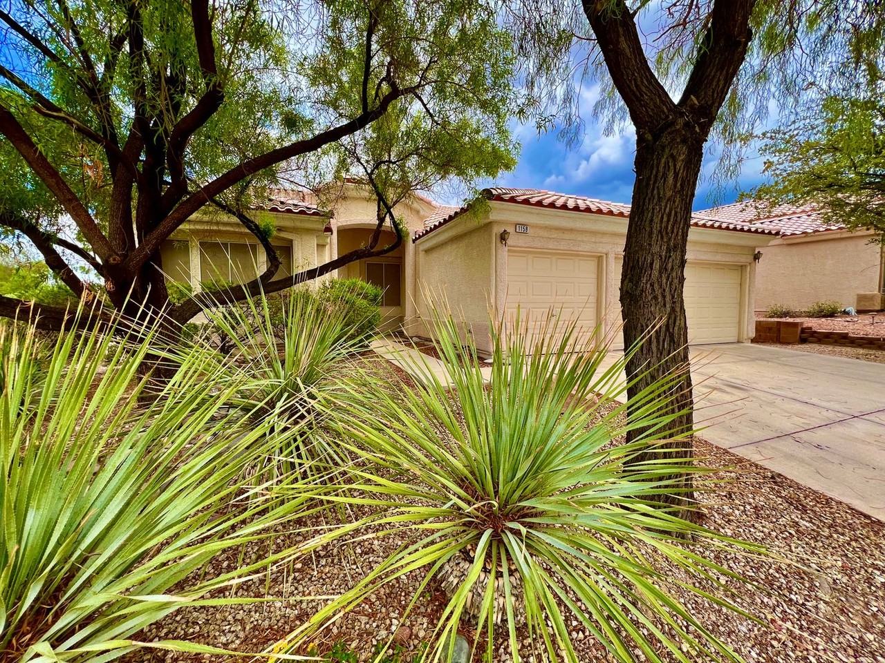 1158 Mirage Lake St - Photo 2 of 17