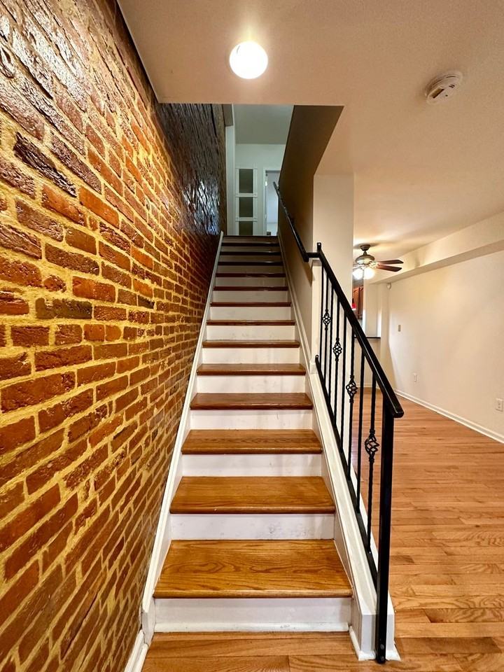 1309 Bayard St - Photo 7 of 20