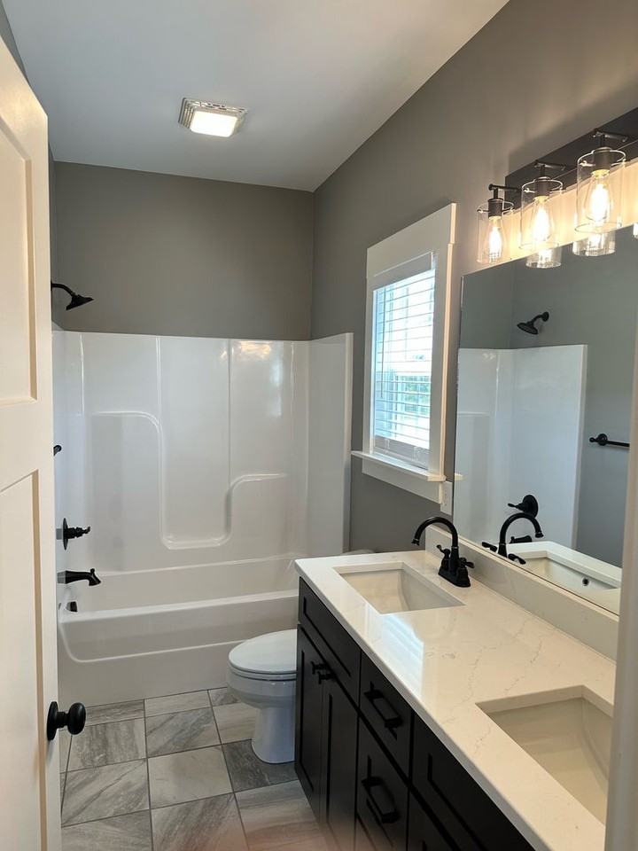 350 Johnson Blvd Se - Photo 2 of 13