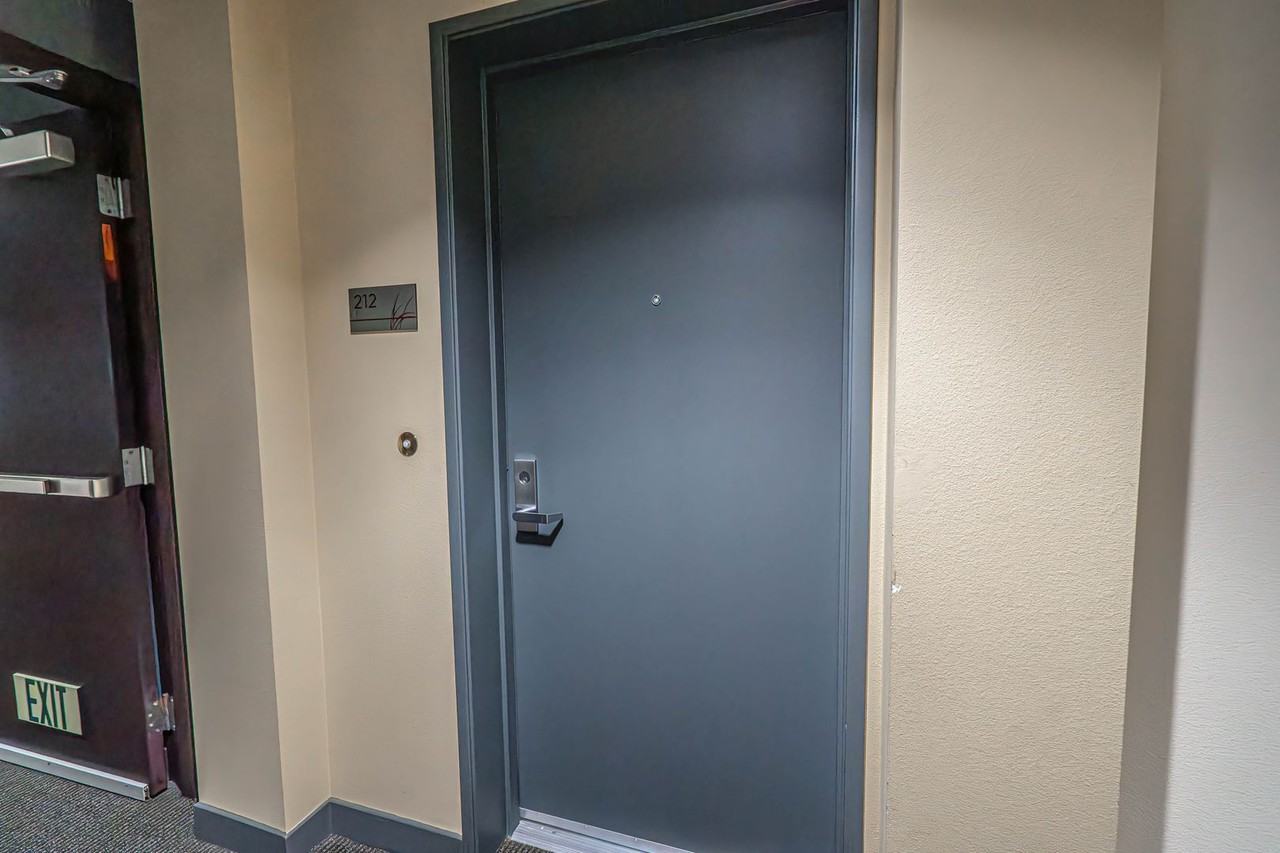 21301 Erwin St - Photo 2 of 31