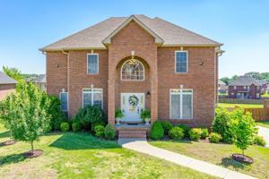 featured image of 1533 Edgewater Ln