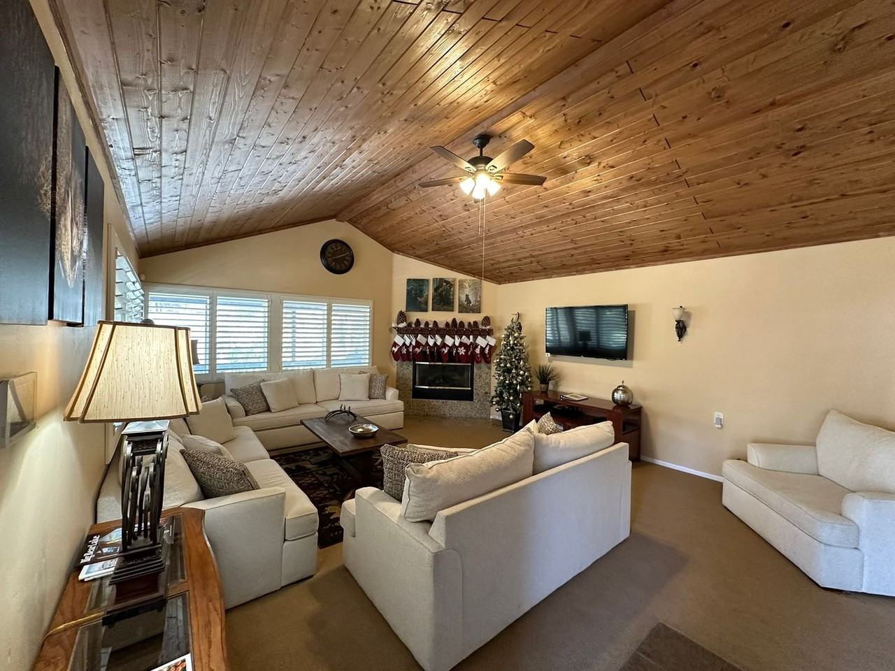 200 E Rainbow Blvd - Photo 3 of 40