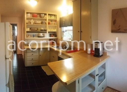 271 Foch St - Photo 3 of 11