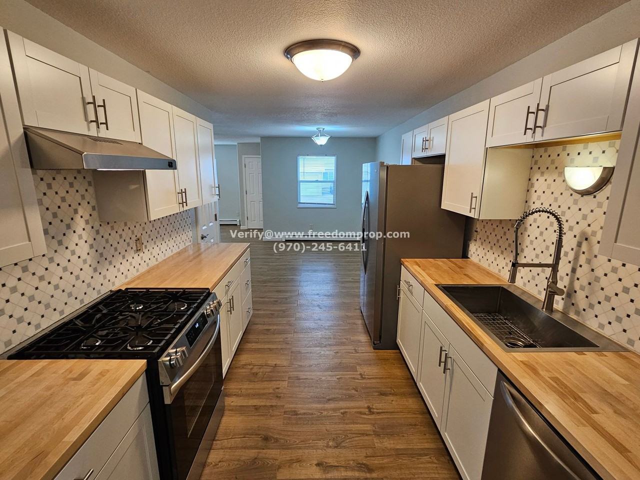 455 David Ct - Photo 7 of 16