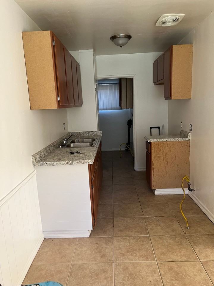 1 Bed. 1 Bath in San Bernardino close to everything - Photo 2 of 10