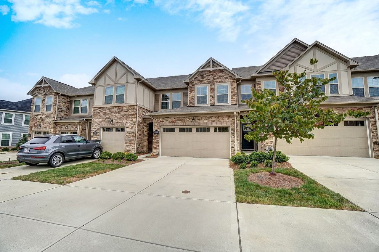 5822 Clan Maclaine Dr - Photo 2 of 48