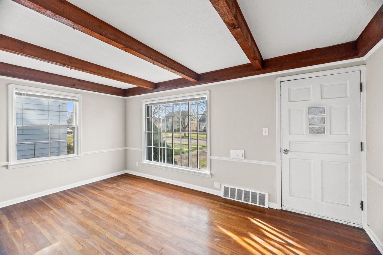 65 Leyton Rd - Photo 4 of 29