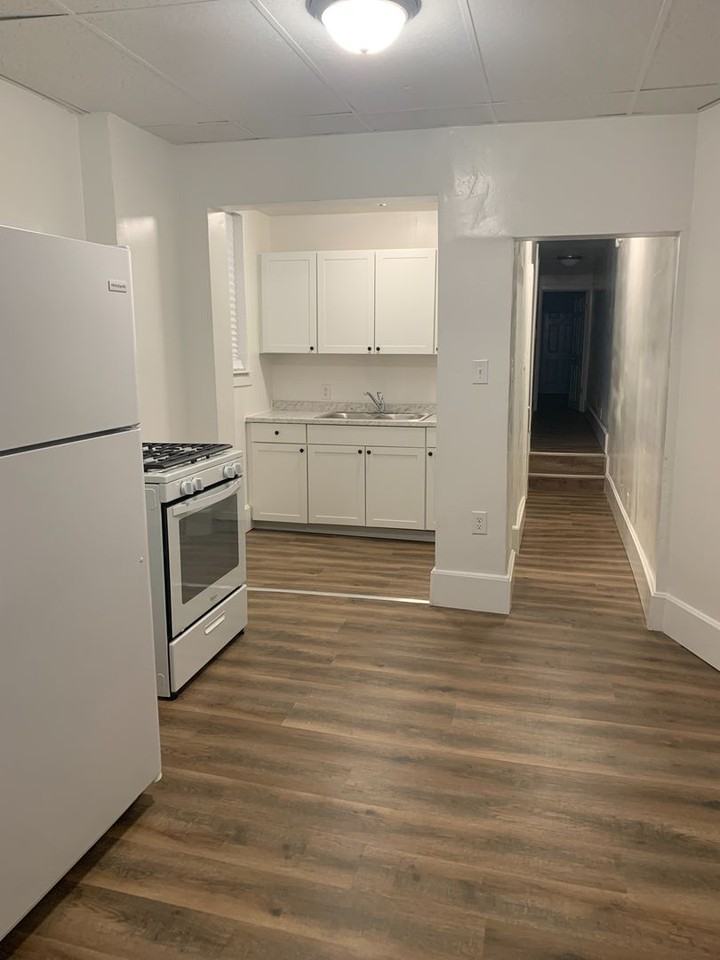 222 E Philadelphia St #1 - Photo 5 of 13