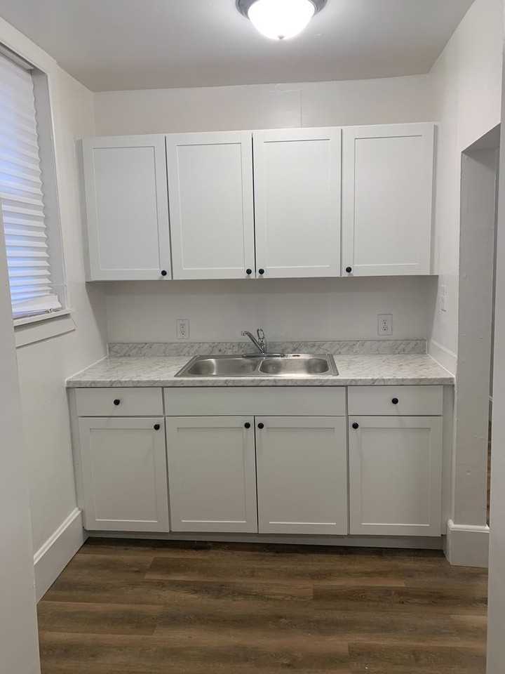 222 E Philadelphia St #1 - Photo 6 of 13