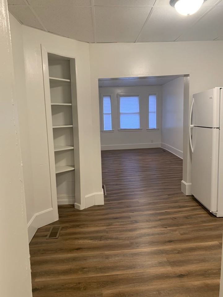 222 E Philadelphia St #1 - Photo 7 of 13