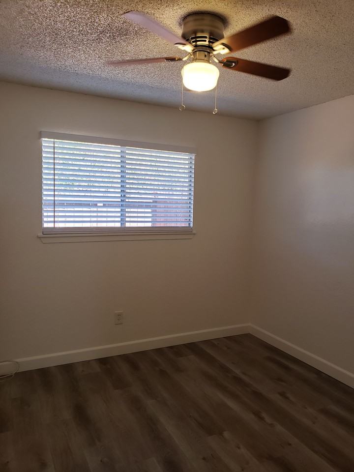 Ninth St. - VFILL - Photo 5 of 8