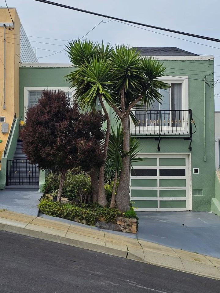 478 Oriente St - Photo 3 of 21