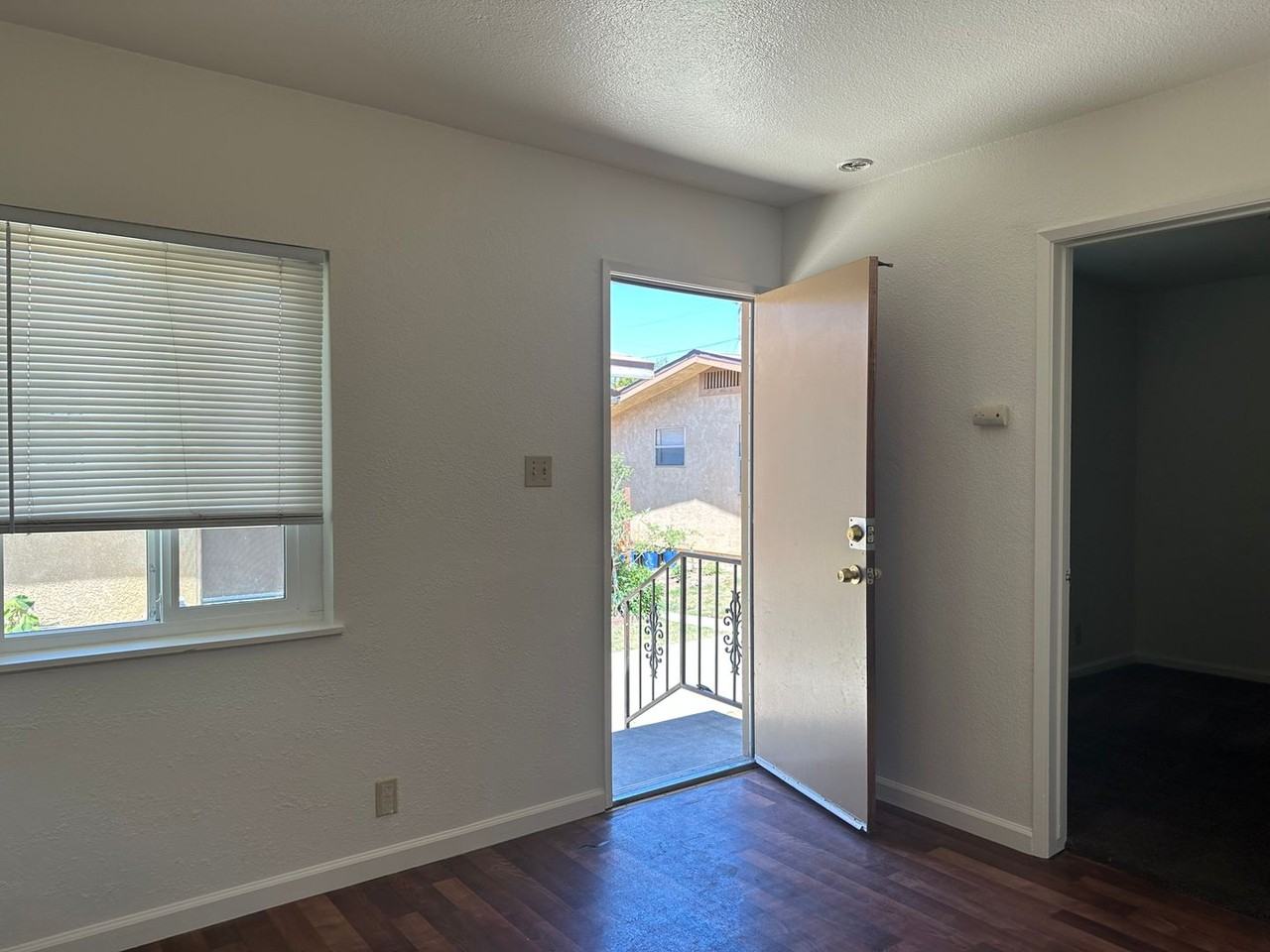 510 S. Thornburg St. - Photo 2 of 22