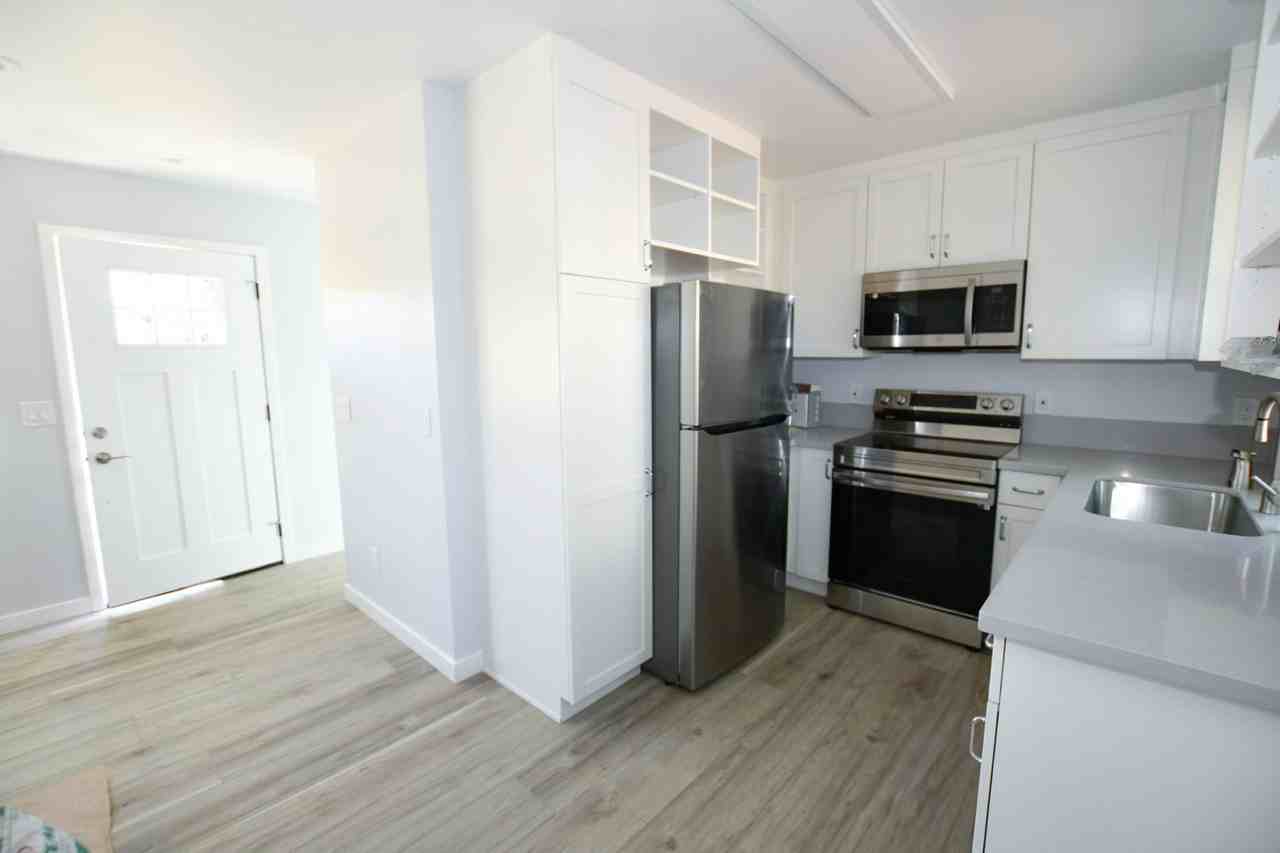 2073-2075 E. DAILY DRIVE - Photo 2 of 6