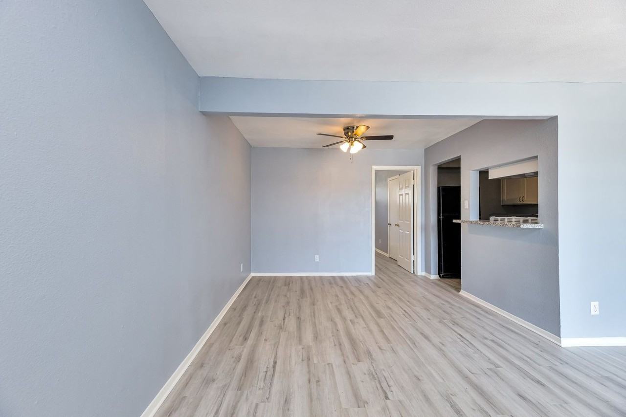 3040 Golfcrest Blvd #10 - Photo 5 of 15