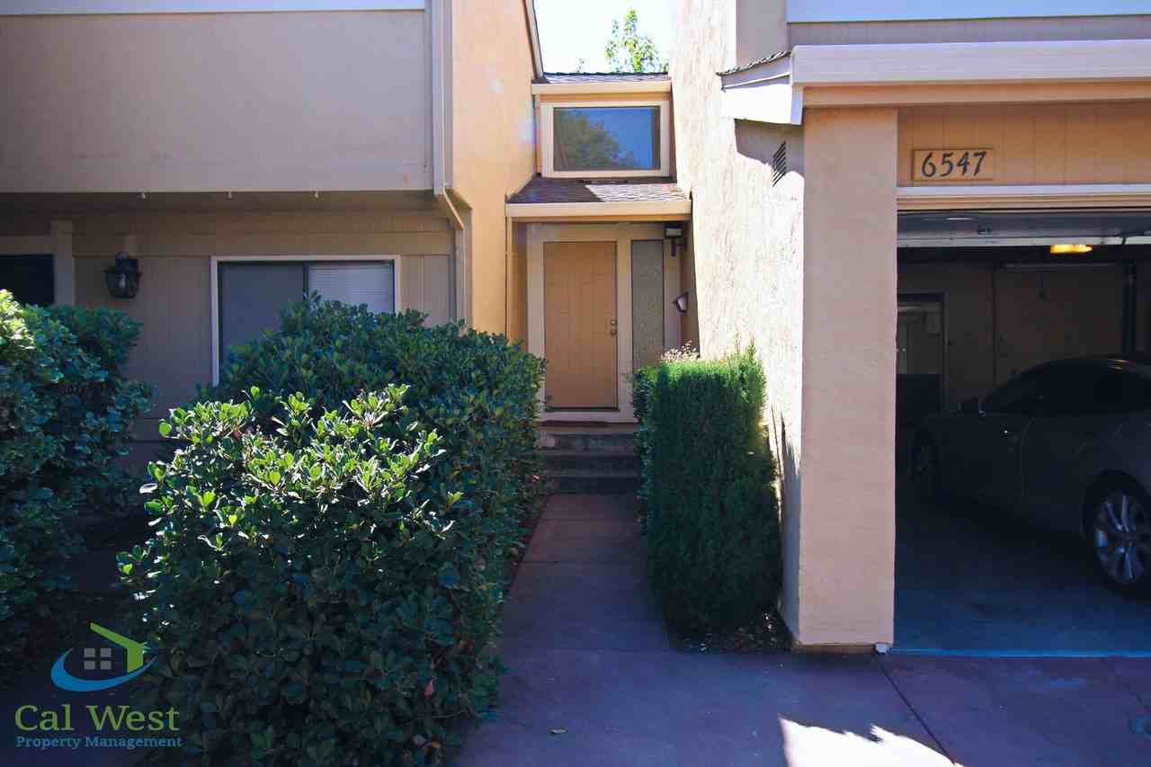 6547 Cobblestone Ct - Photo 3 of 26