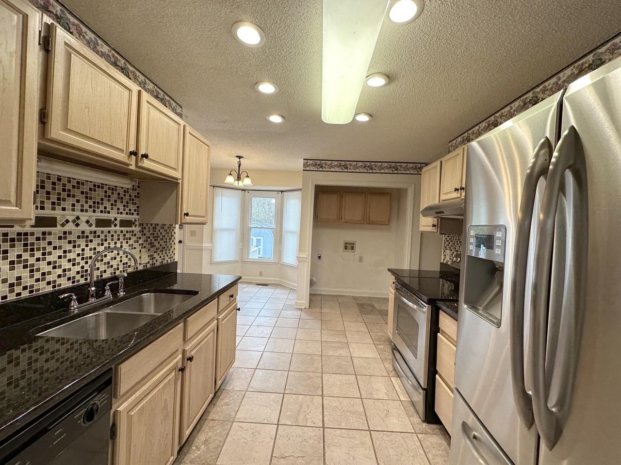 59 Pinecrest Dr #1 - Photo 3 of 17