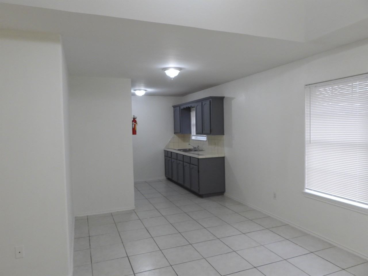 1906 Villa Linda Avenue #D - Photo 4 of 18