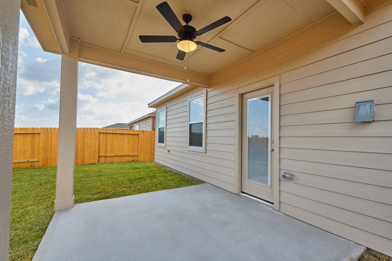 22103 Lost Lantern Dr - Photo 3 of 20