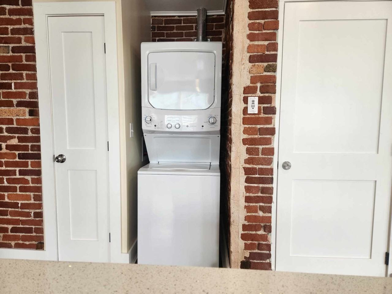 2529 E Admiral Pl #A - Photo 6 of 50