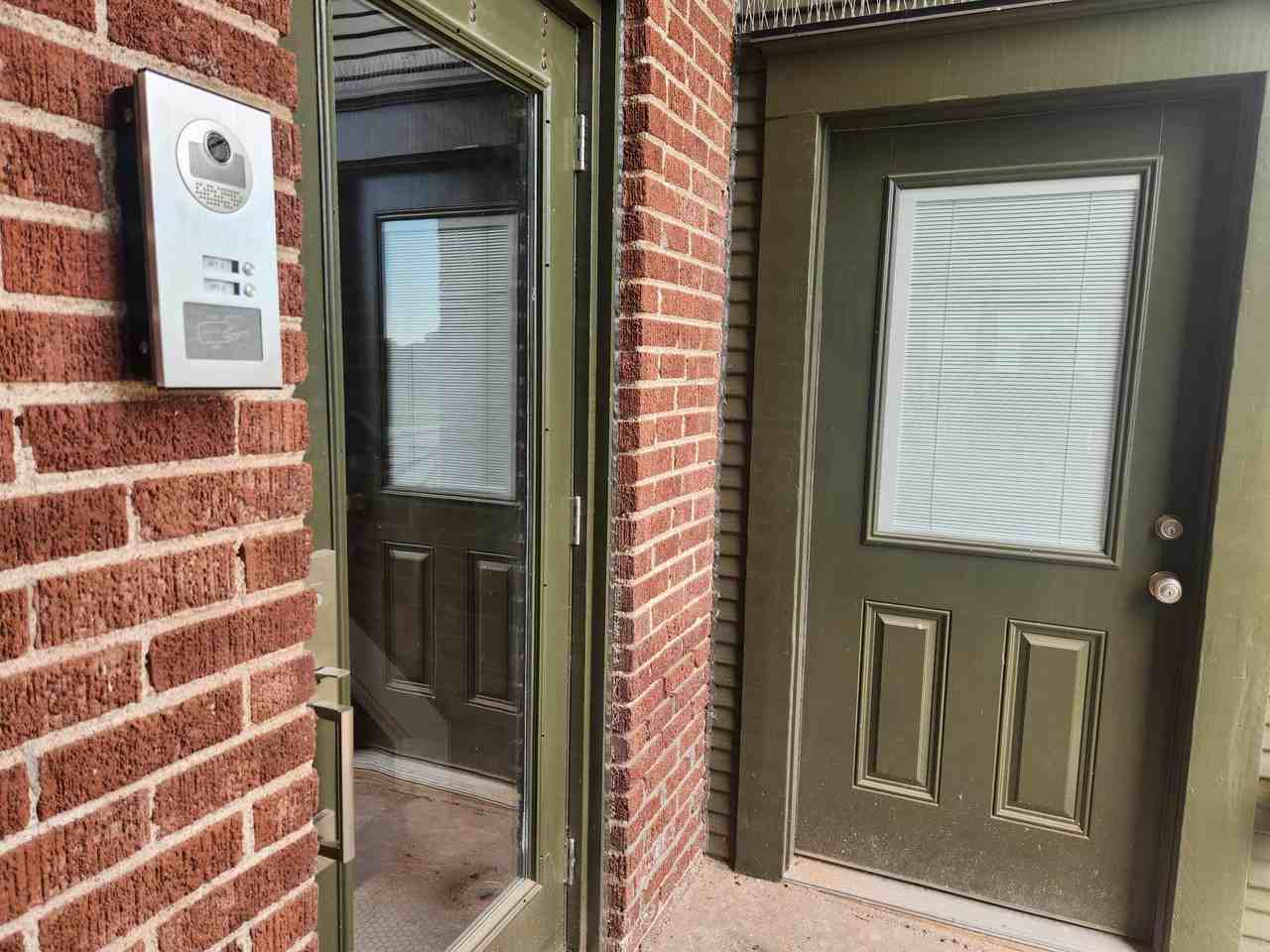 2529 E Admiral Pl #A - Photo 7 of 50