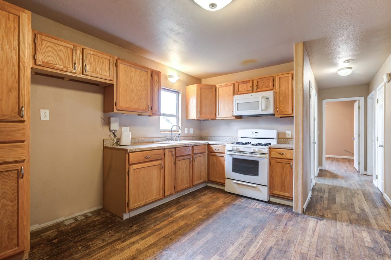 1409 Tilford Ave #1 - Photo 5 of 11