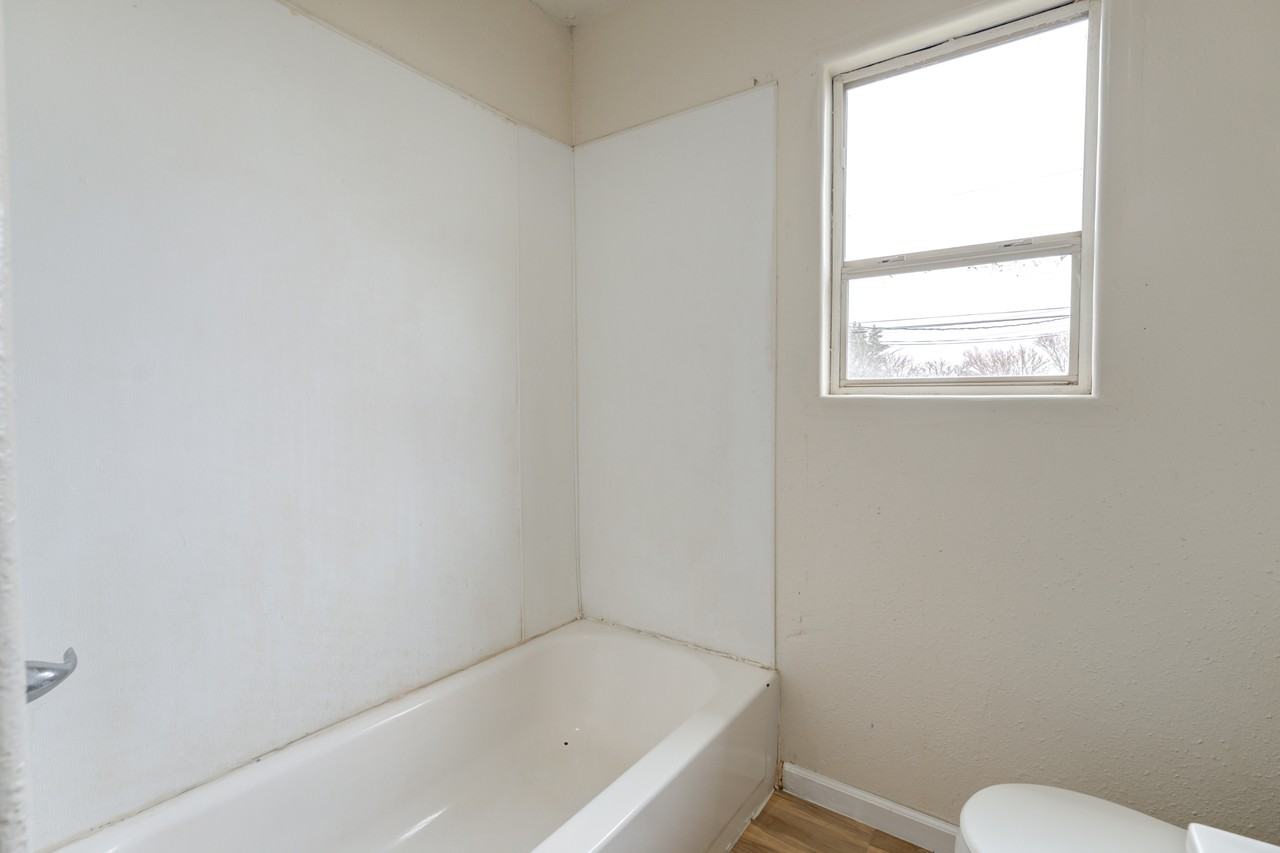 1409 Tilford Ave #1 - Photo 6 of 11