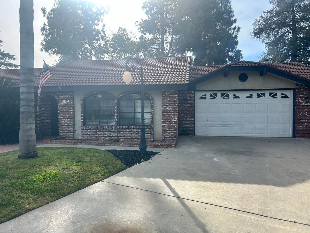 1680 S Waverly Ln - Photo 2 of 30