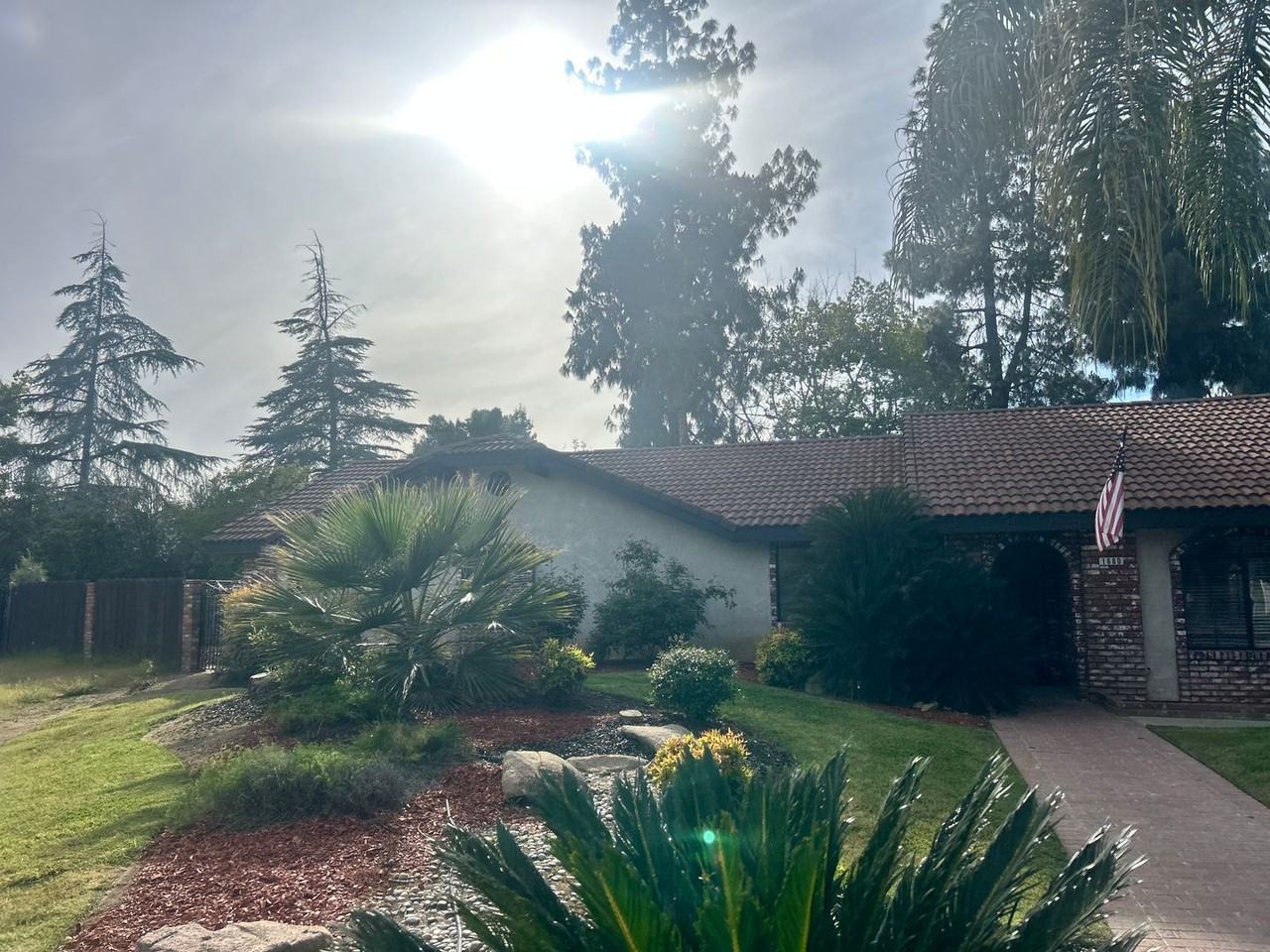 1680 S Waverly Ln - Photo 3 of 30