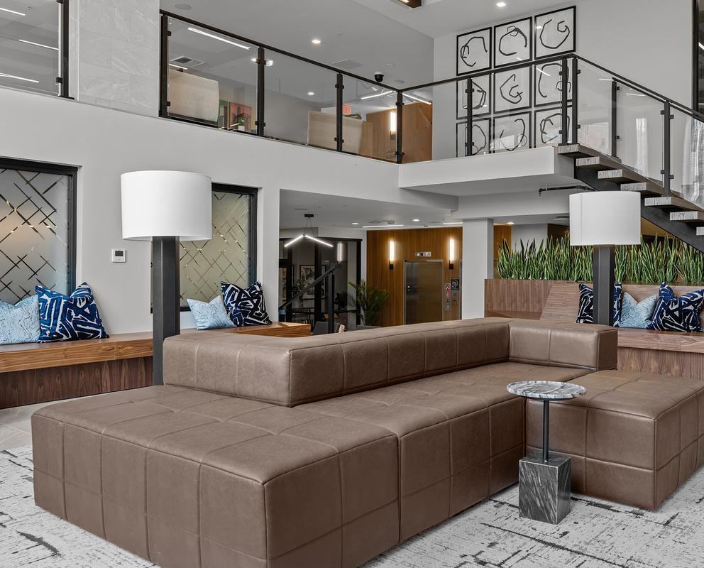 1421 Harvard Ave - Photo 3 of 43