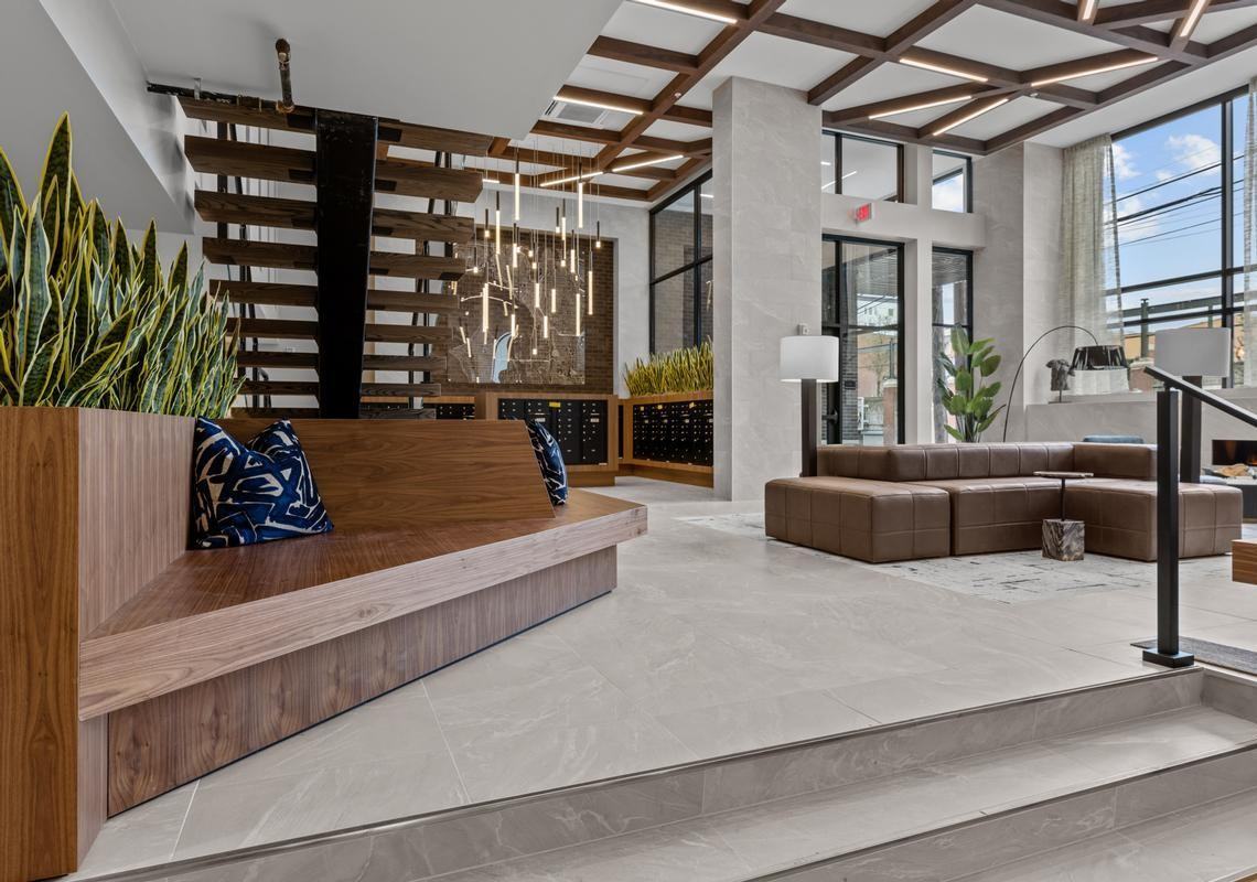 1421 Harvard Ave - Photo 3 of 43