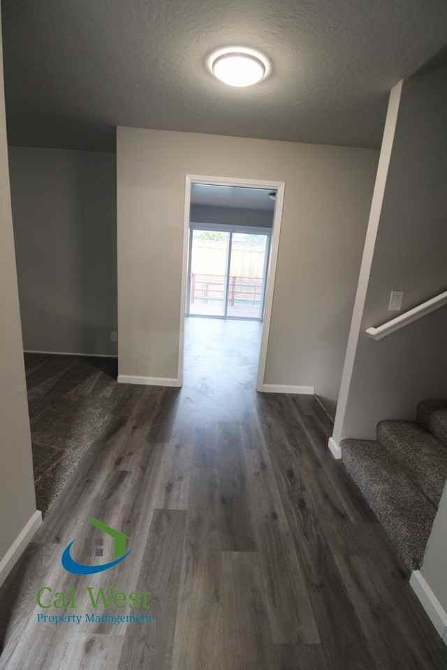 816 Glenside Dr - Photo 2 of 44