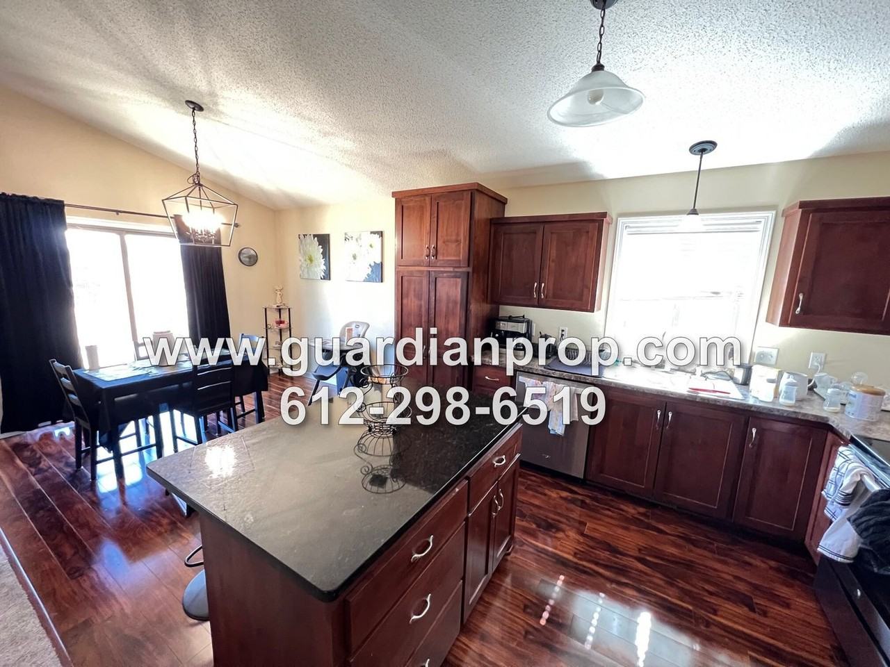 12117 Hupp Street Northeast - Photo 7 of 20