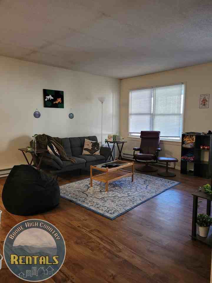 Moriah Apartments - Photo 6 of 21