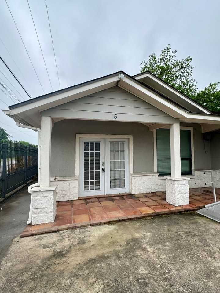 Dinn Drive Apartments 100 Dinn Dr, San Antonio, TX 78218 Zumper