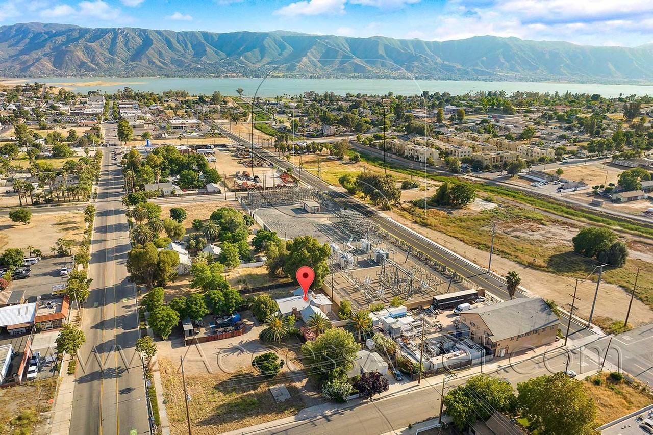 419 N Main St - Photo 5 of 38