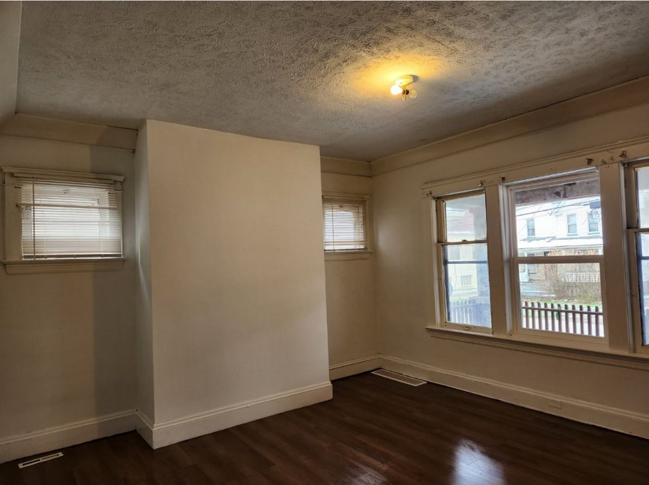 4153 EAST 123RD STREET - Photo 2 of 10