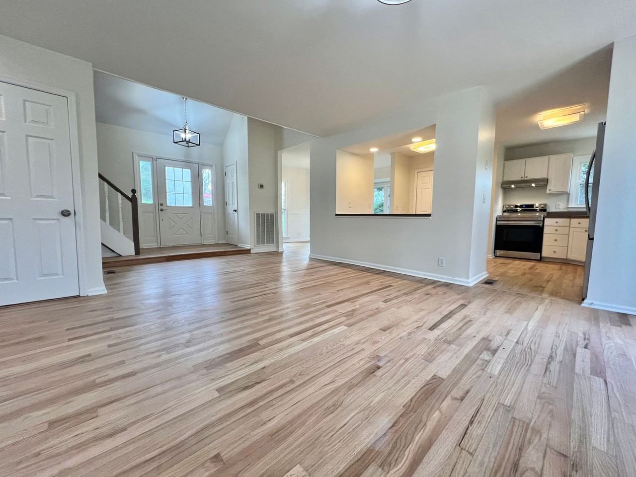 1405 Brenner Ct - Photo 6 of 29