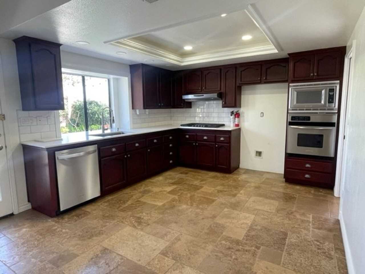 13007 Westport St - Photo 2 of 17