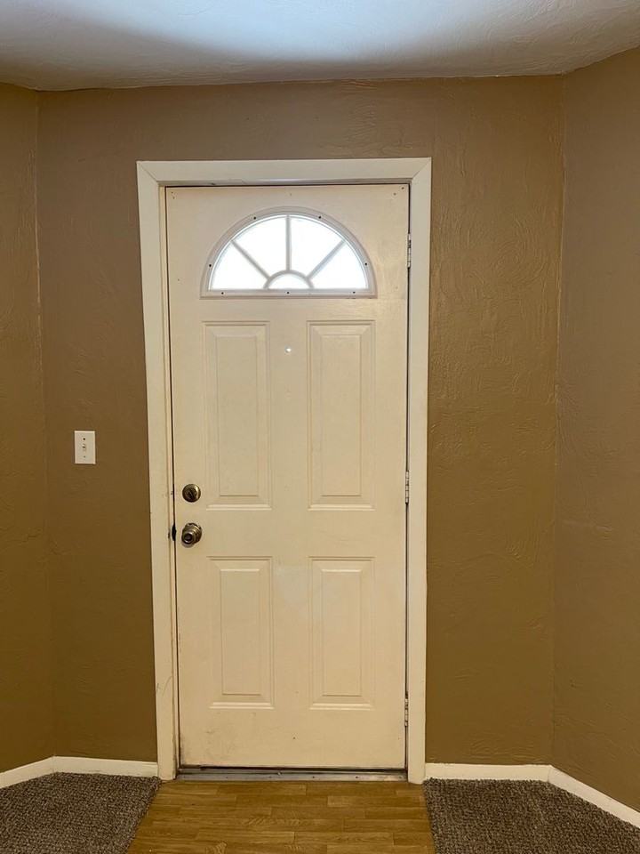 434 - 502 W Main St - Photo 2 of 29