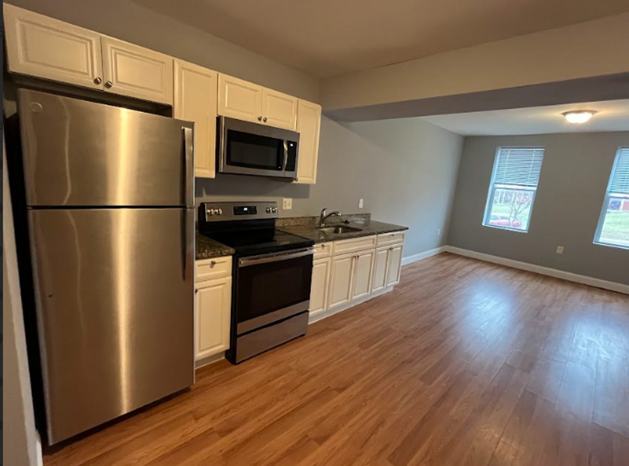 433 Atlantic St SE - Photo 3 of 12