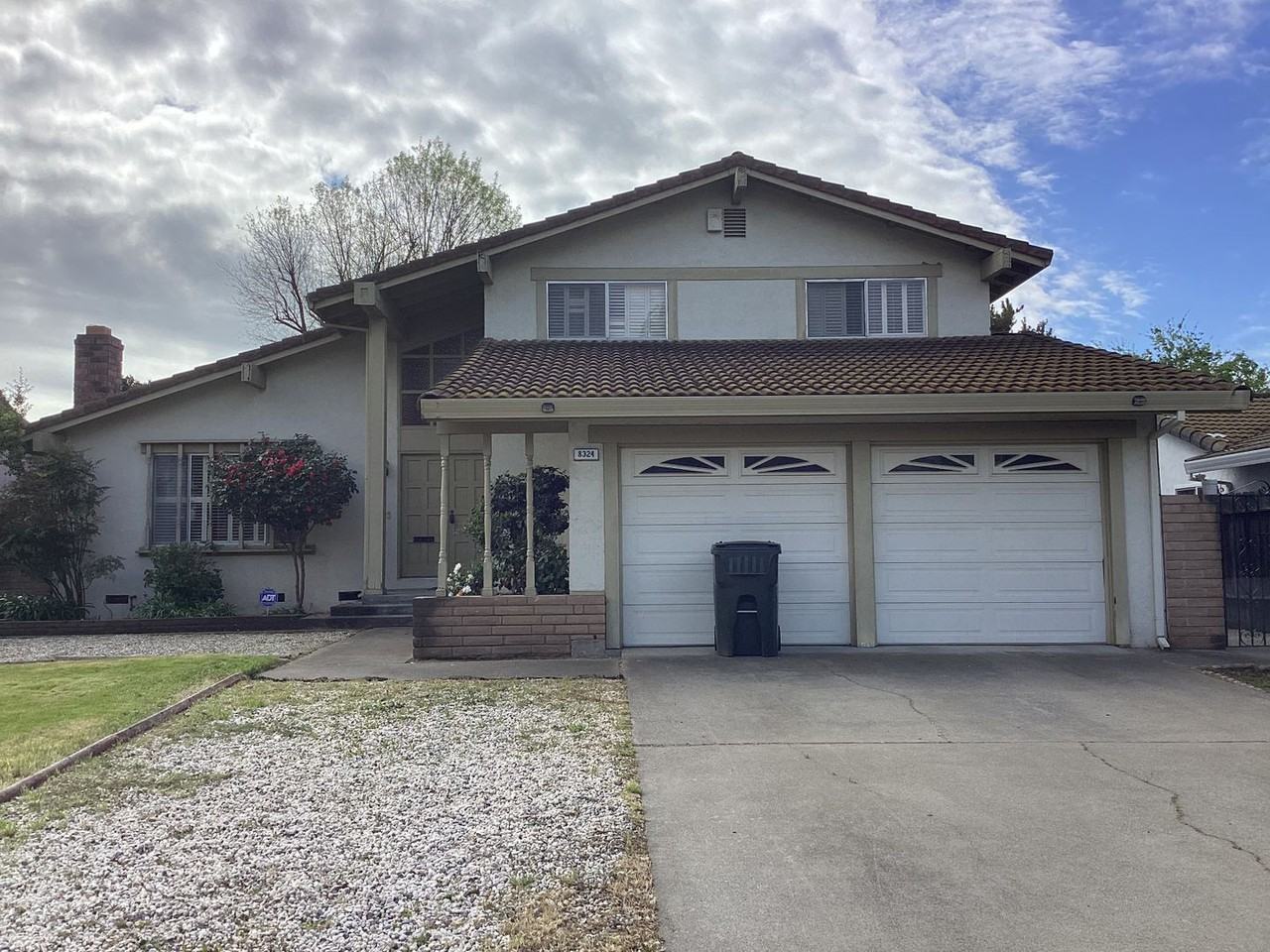 8324 La Riviera Dr - Photo 2 of 26