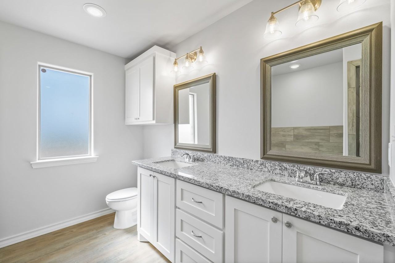 8907 N County Road 3200 - Photo 3 of 29