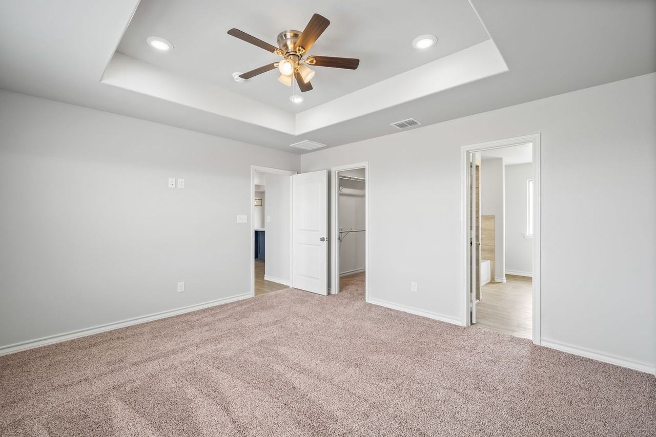 8907 N County Road 3200 - Photo 7 of 29