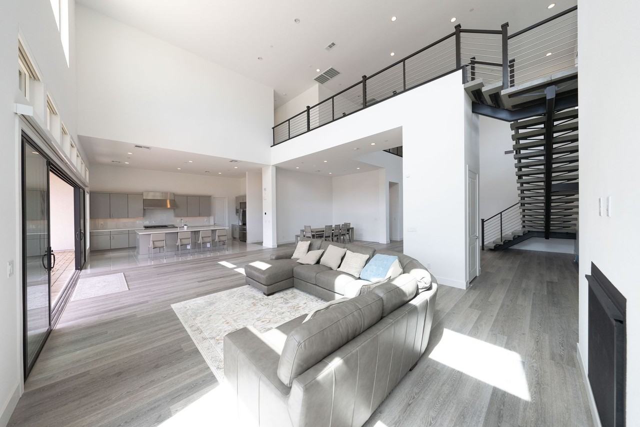 10743 Patina Hills Ct - Photo 2 of 46