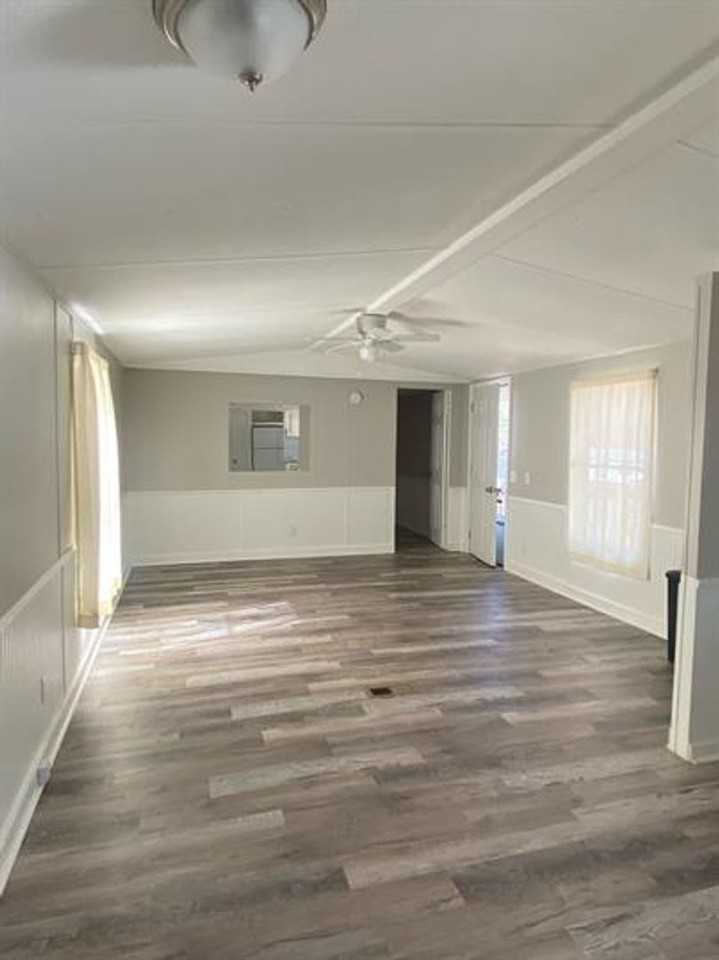 189 Mason Street - Photo 6 of 25
