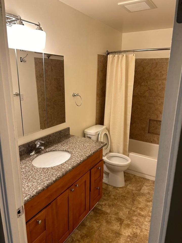 3326 Lombard Ave #25 - Photo 4 of 6