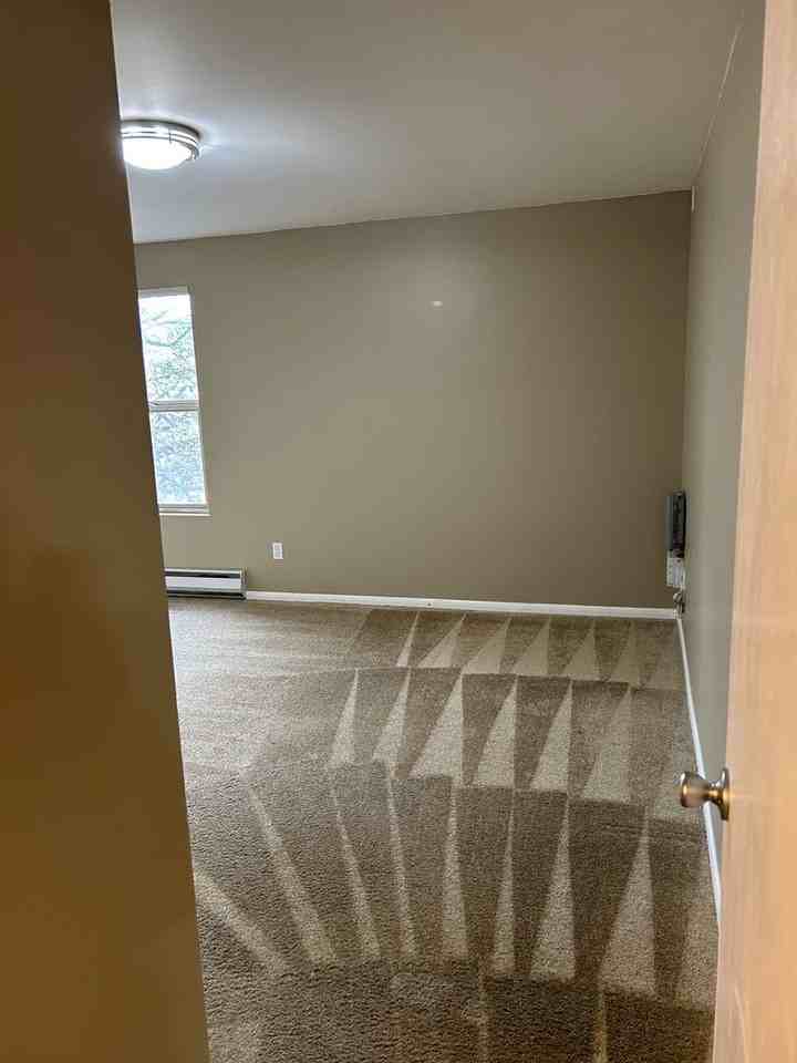 3326 Lombard Ave #25 - Photo 5 of 6